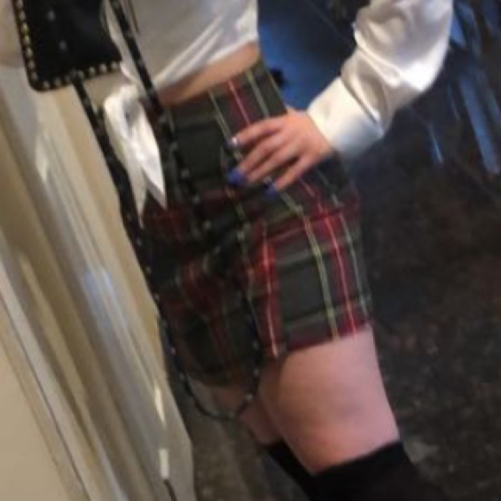 Plaid mini skirt like new